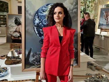 #Stylizacje Avanti24. Czerwony "total look", czyli jak wyglądać dobrze w jednym kolorze według Joanny Szczurek
