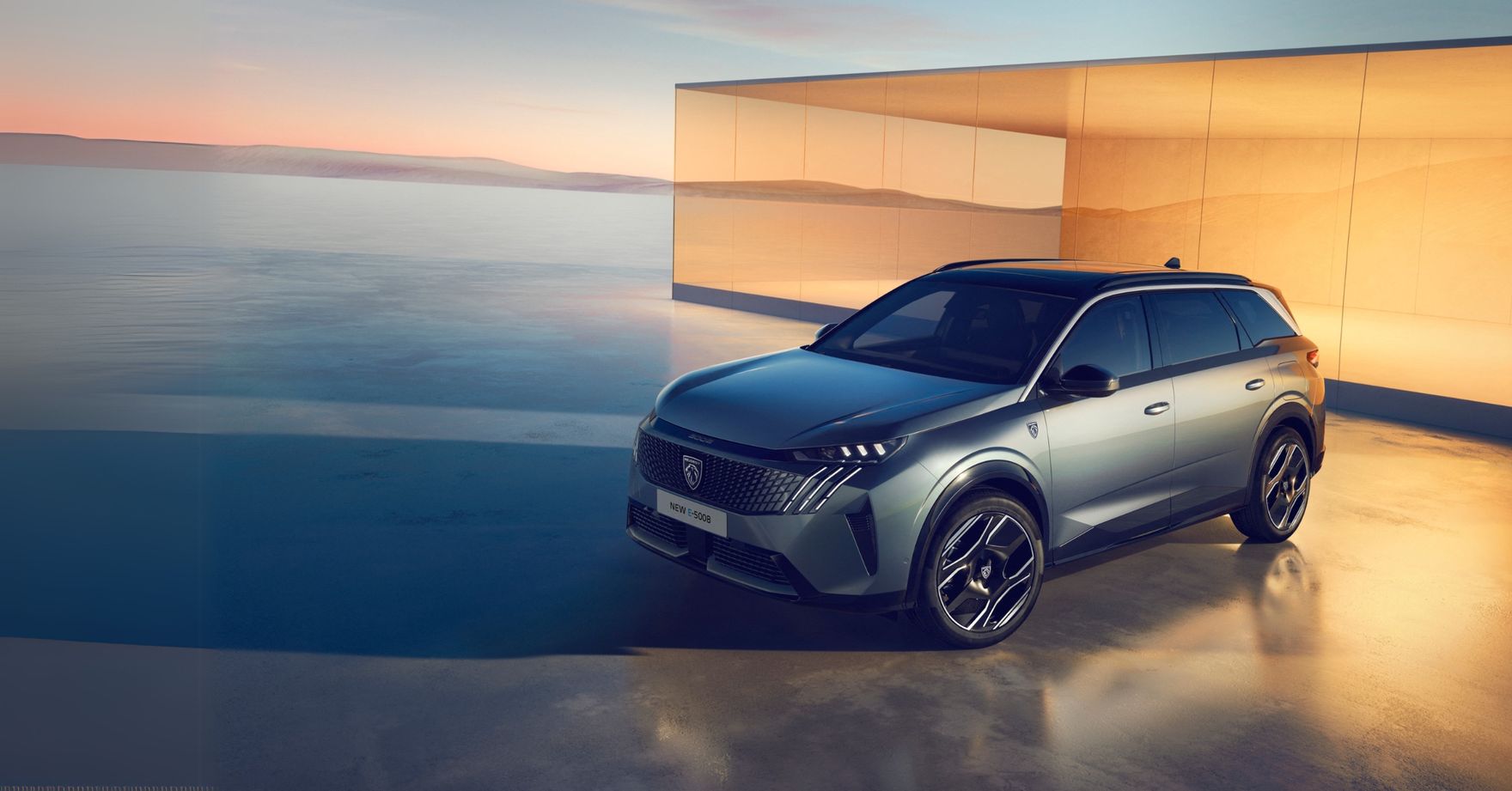 Francuski SUV to spełnienie marzeń każdej rodziny. Wygląd i technologie to nie wszystko – w środku aż 7 miejsc!