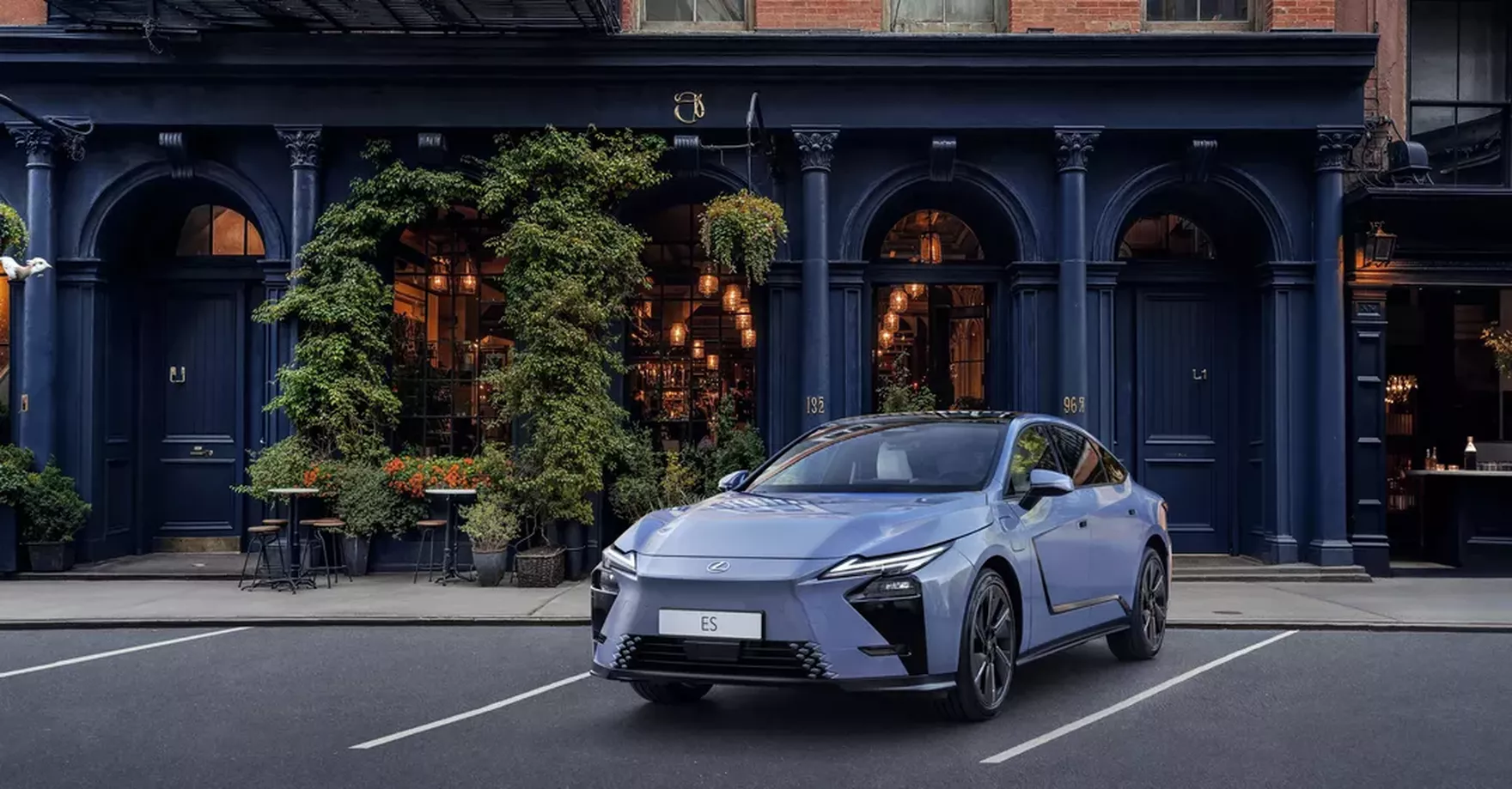 Nowy Lexus ES i nowa jakość jazdy! Japończycy dopracowali go do granic możliwości