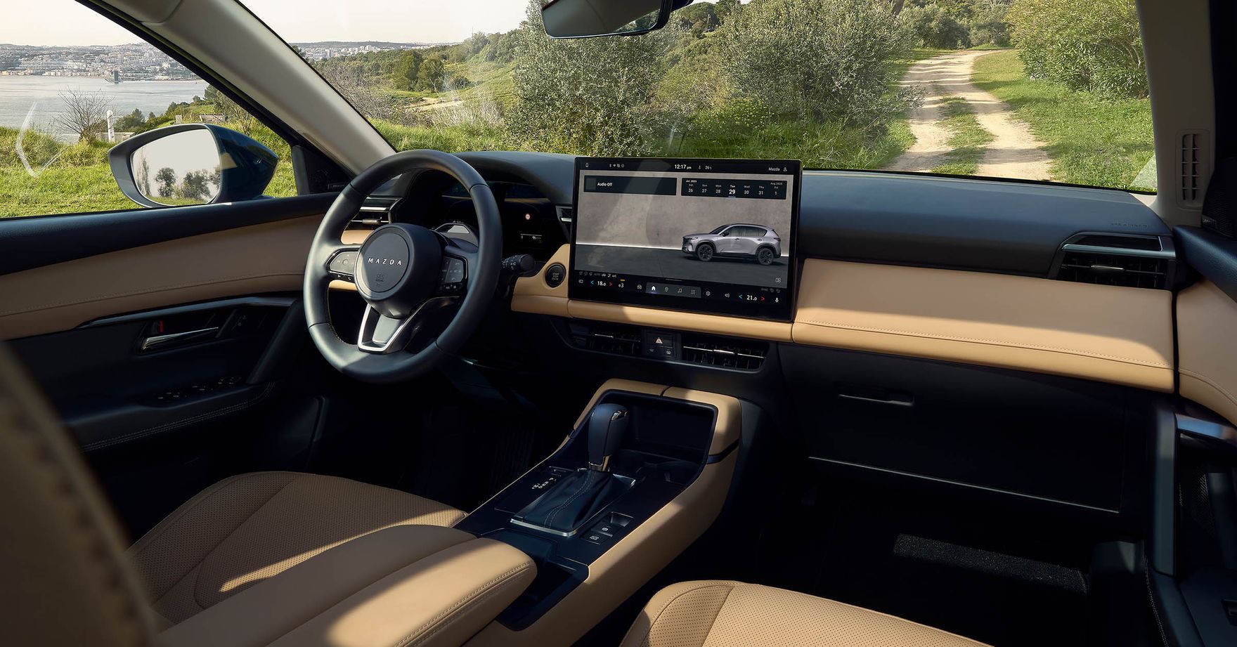 SUV, który łączy luksus, przestrzeń i technologię. Nadjeżdża gorąca nowość z Japonii!
