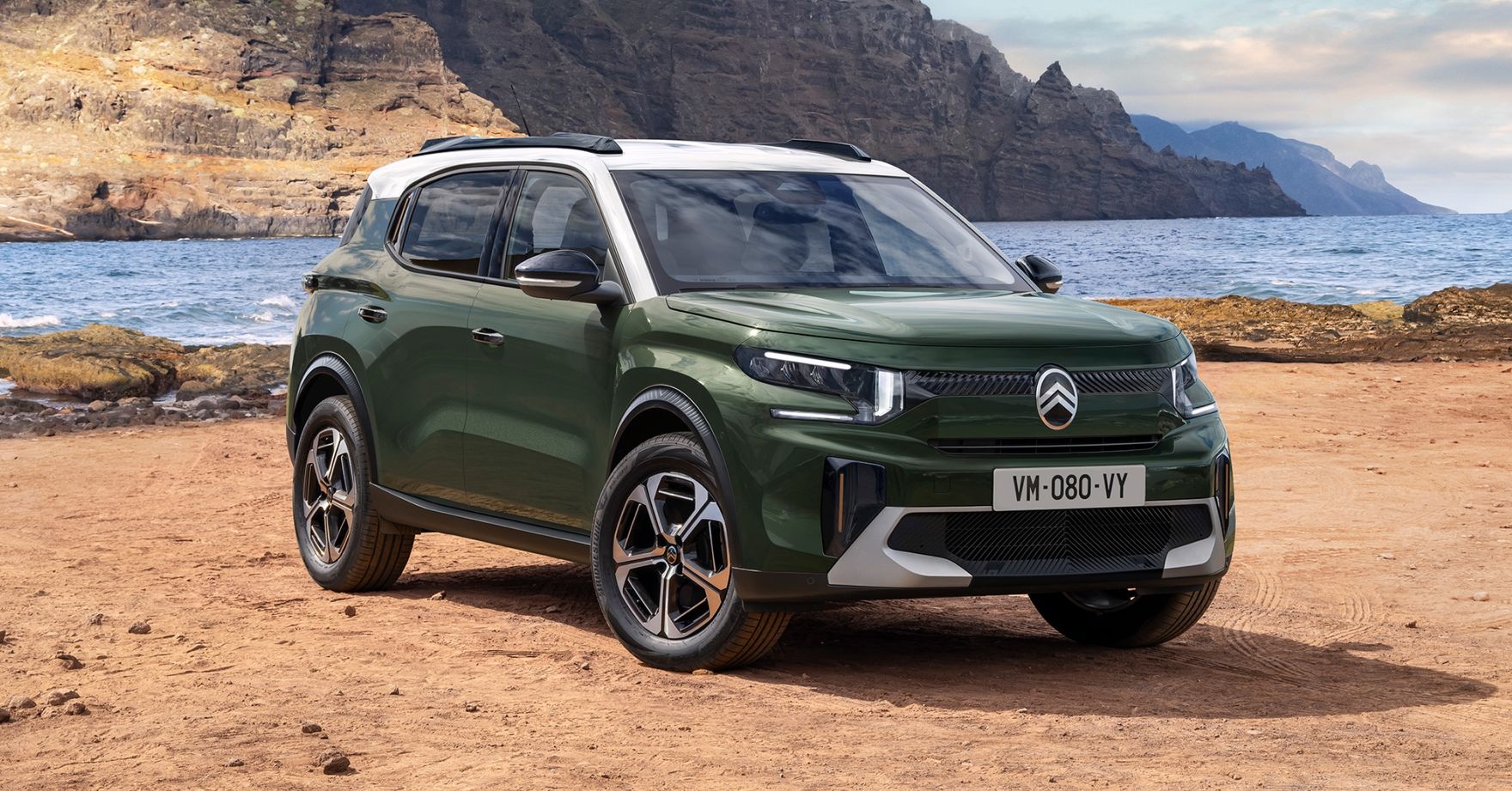 Ten 7-miejscowy SUV szturmem podbija polskie drogi! Jest o nim głośno. Powód? Nie tylko niska cena!