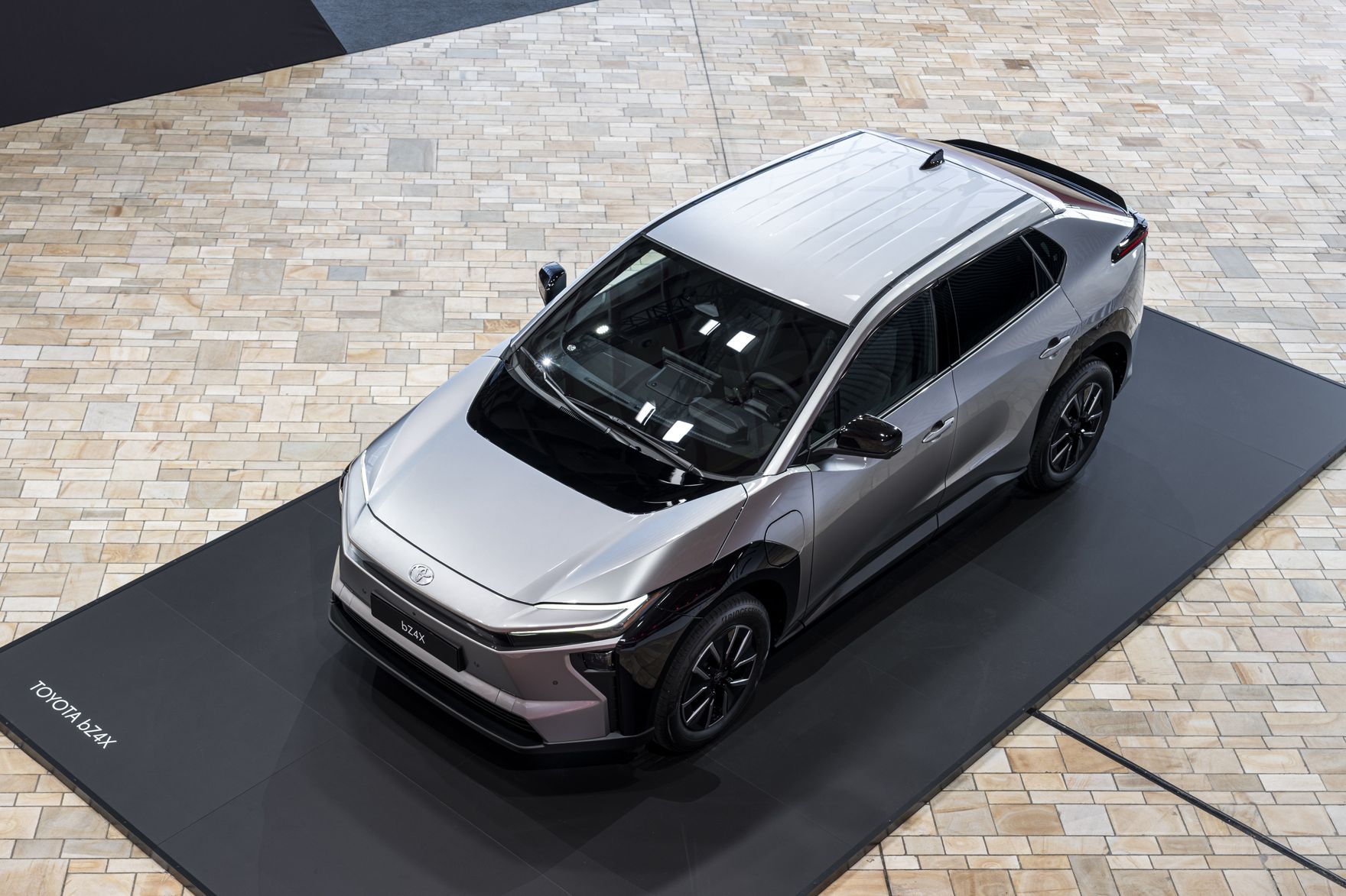Toyota nie próżnuje. Ta oferta to prawdziwa okazja! Sprawdź, które modele kupisz z korzyścią