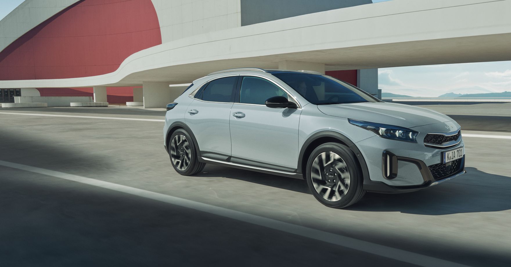 Pół SUV, pół kompakt, a jazda nim to czysta przyjemność. Rabat też zwala z nóg!