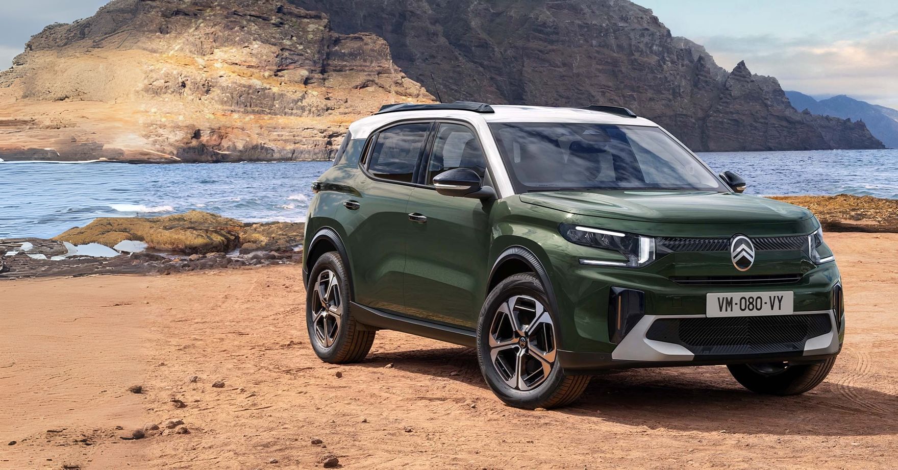 Ten 7-miejscowy SUV szturmem podbija polskie drogi! Jest o nim głośno. Powód? Nie tylko niska cena!