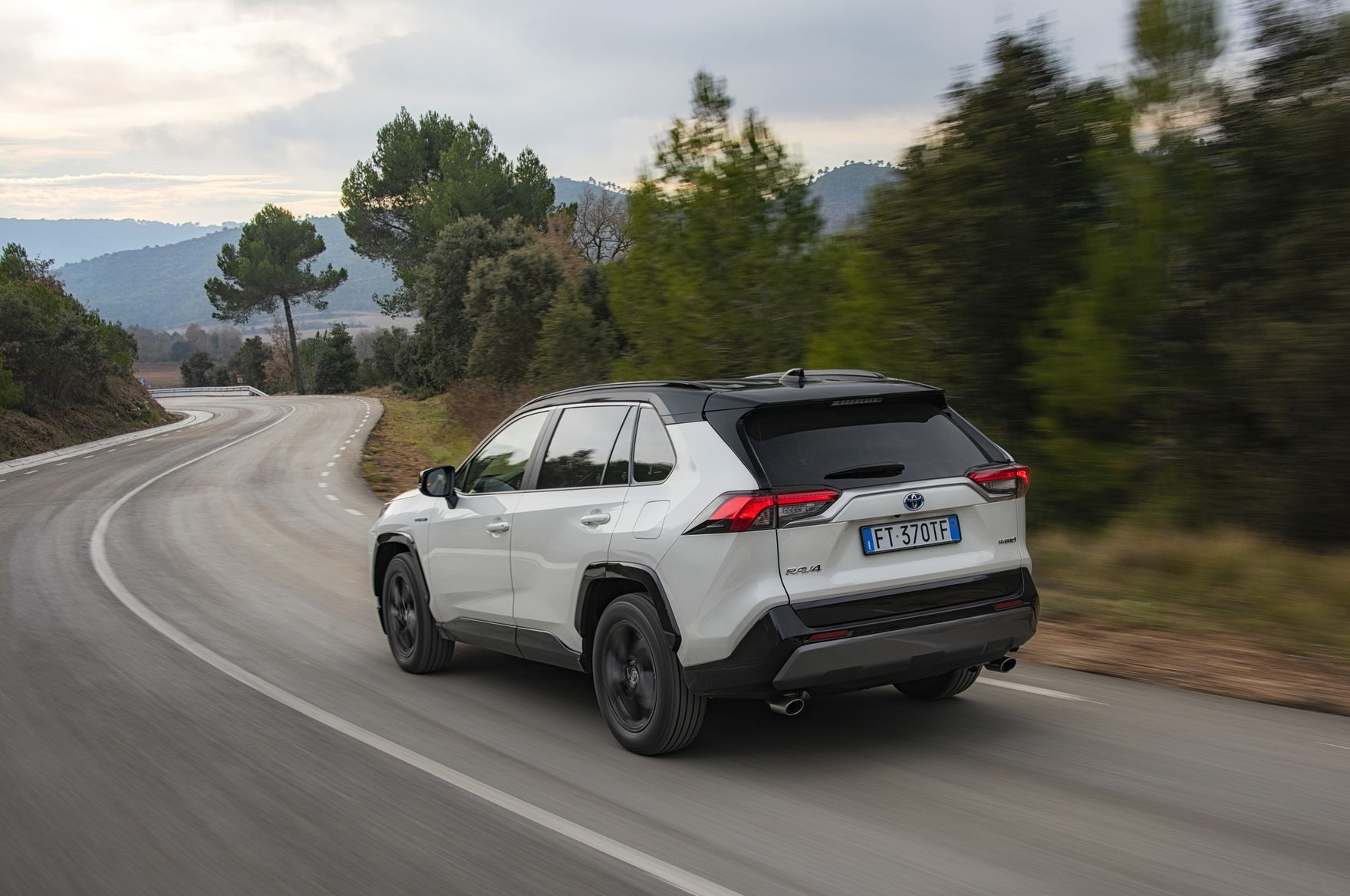 SUV z gamy japońskiego giganta to ikona w branży. Bije rekordy popularności i sprzedaży!