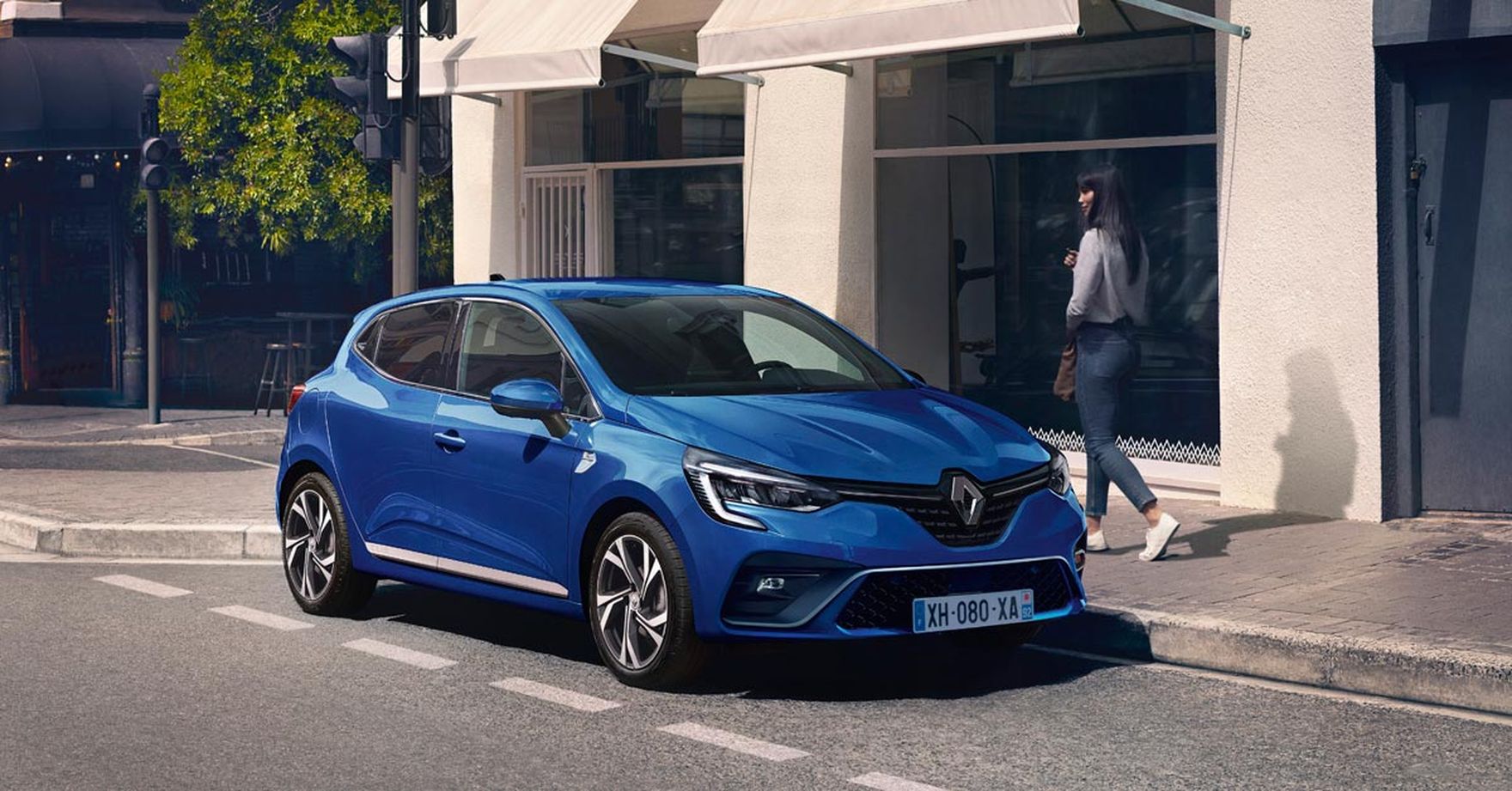 Hybrydowe korzyści, czyli co oferuje Renault Clio E-TECH?