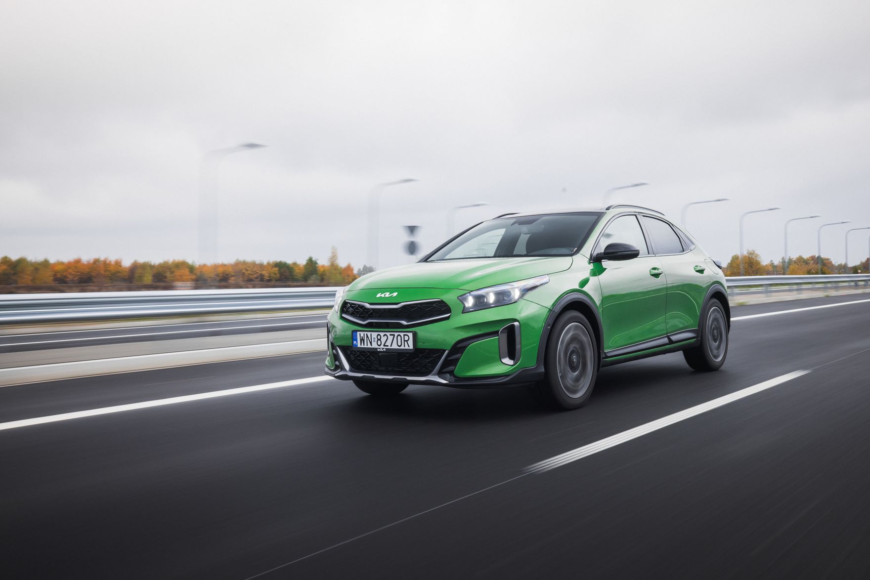 Kia wyprzedaje samochody z 2023 roku! Bestsellerowe modele dostępne w atrakcyjnych ofertach