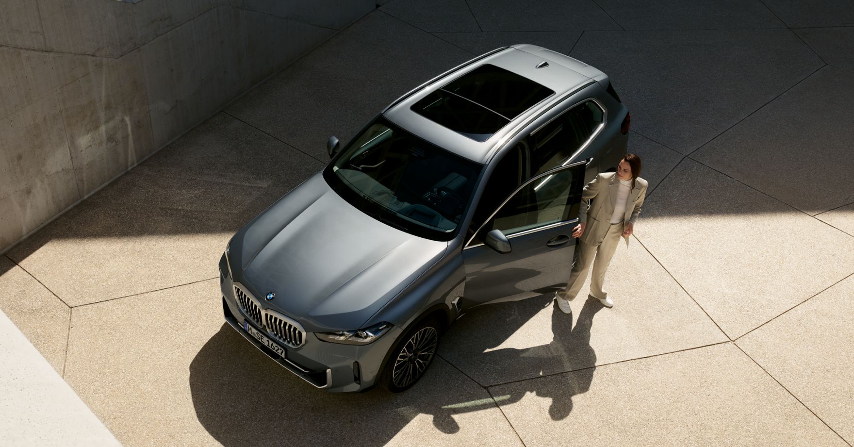 Ten luksusowy SUV łamie wszystkie schematy! Wygląda obłędnie, a moc pod maską? Wow!