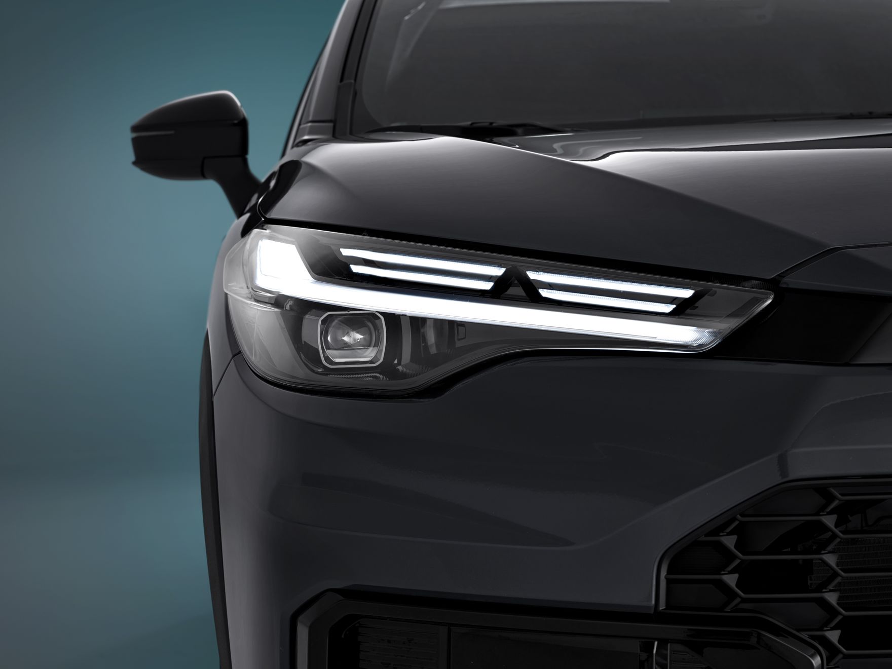 Japoński SUV rozpieści komfortem, a napęd? Na każdy teren! Teraz w świetnej ofercie