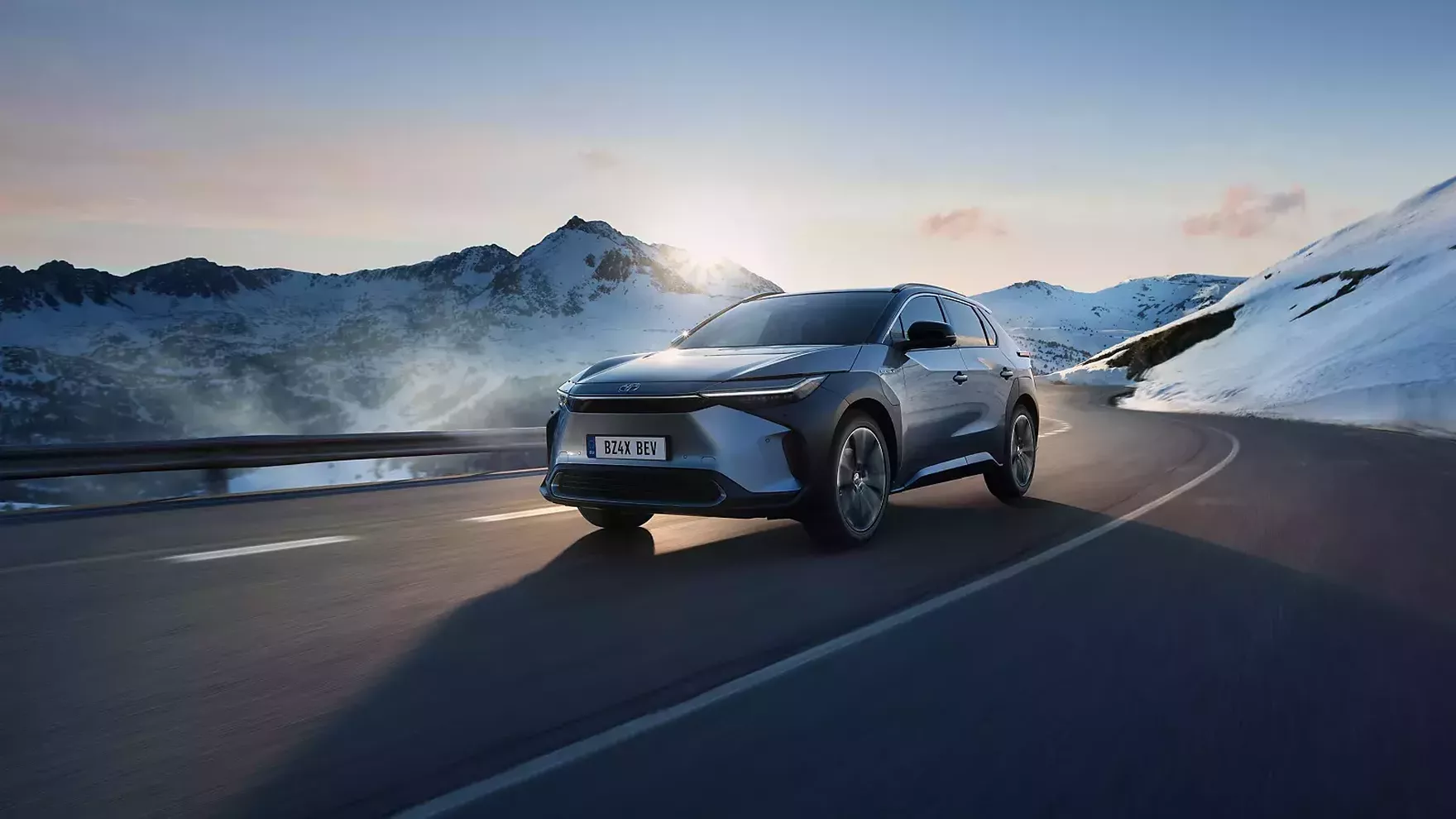 Ten futurystyczny SUV to powiew świeżości na rynku. Teraz jest dobry moment na zakup