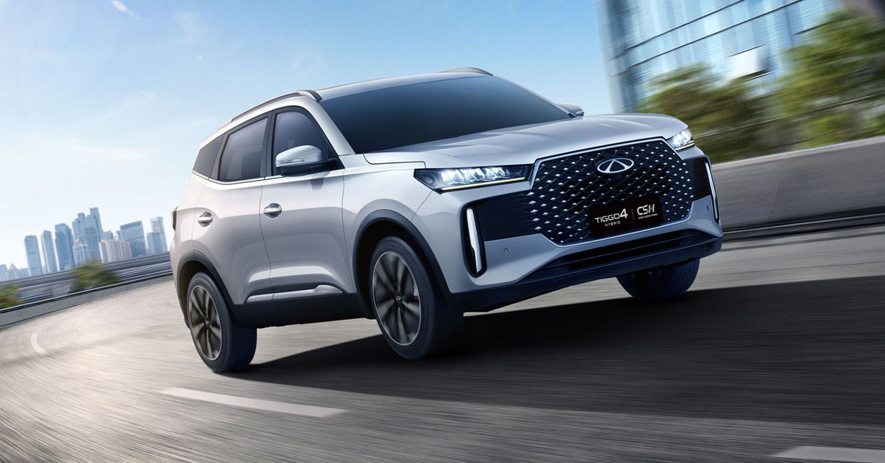 CHERY TIGGO 4 HEV. SUV, który stawia na oszczędność i technologie, jest na wyprzedaży rocznika!