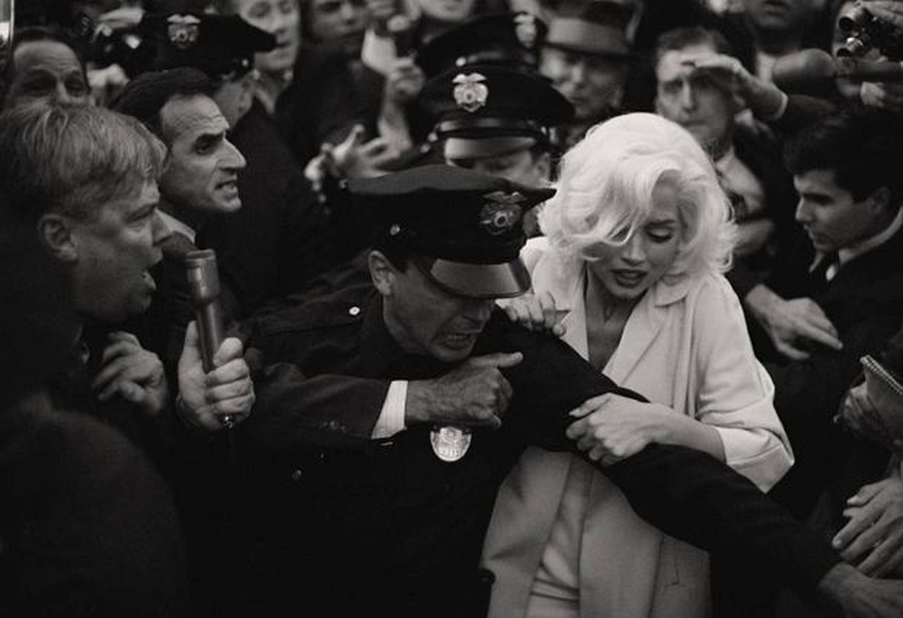 Odważny portret najbardziej znanej blondynki XX wieku. Marilyn Monroe czy Norma Jeane? "Blondynka" dzieli widzów