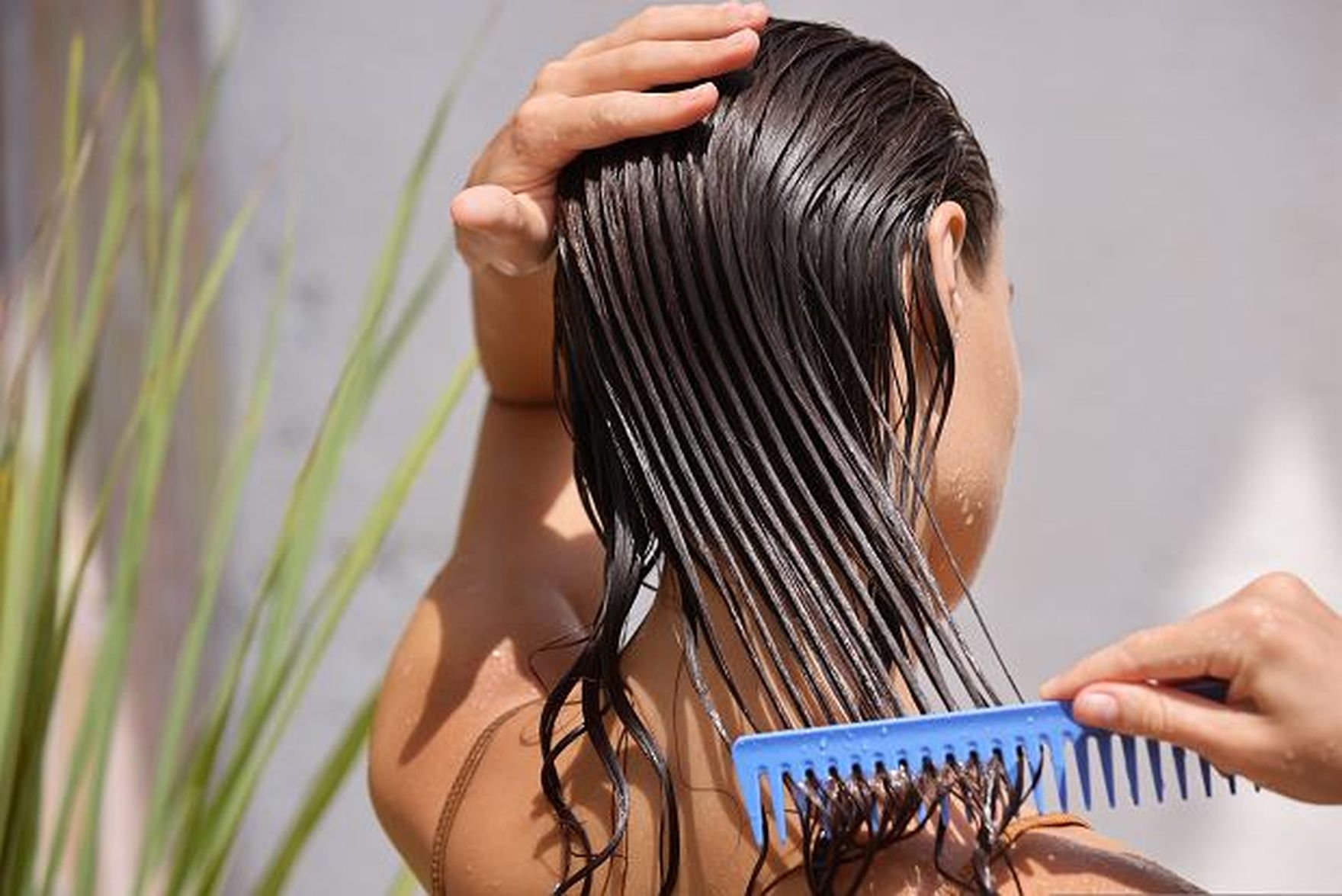 Powakacyjna regeneracja włosów z kosmetykami francuskiej marki. Linia Anti-Hair Loss przeciwdziała wypadaniu, wzmacnia i regeneruje!