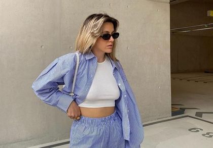 Najmodniejsze bluzki na lato - te modele noszą influencerki! Niebieski top z Zary kosztuje mniej niż 70 złotych