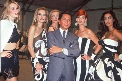 Ubierał Jackie Kennedy i Sophię Loren. Dziś jest jednym z największych projektantów i świętuje swoje 89. urodziny!