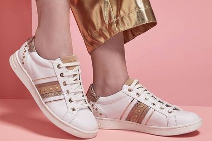 Tego sezonu na ulicach królują sneakersy Geox damskie! Te modele są ponadczasowe, modne i bardzo wygodne