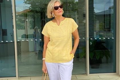 50-latki pokochają te bluzki na lato! Modele w delikatnych, pastelowych kolorach odmłodzą!