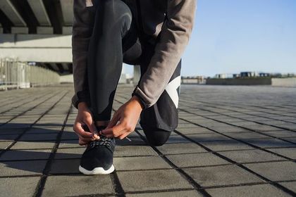 Te męskie buty do biegania chronią przed kontuzją i są bardzo stylowe! Praktyczne modele w rewelacyjnej cenie