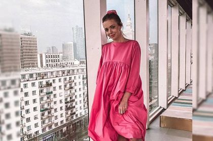 Anna Wendzikowska w sukience polskiej marki Loriini! Ten kolor zrobił prawdziwy szał wśród jej fanek!